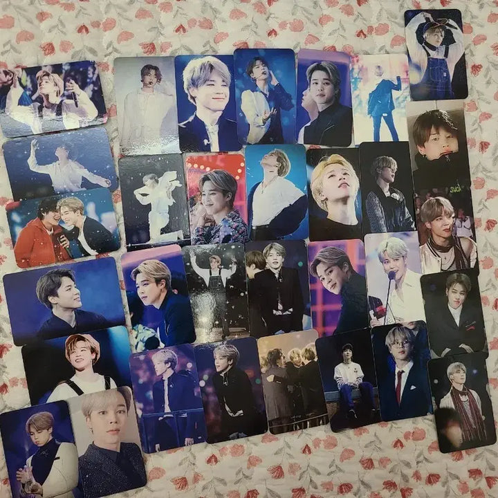 [SOLD OUT] BTS 지민 포토카드 팝니다