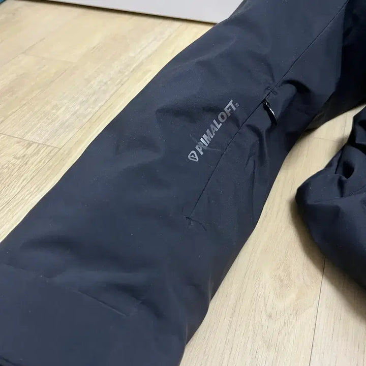 [BUNJANG] Primaloft Padded Jacket (Size 100) / 프리마로프트 패딩, 100