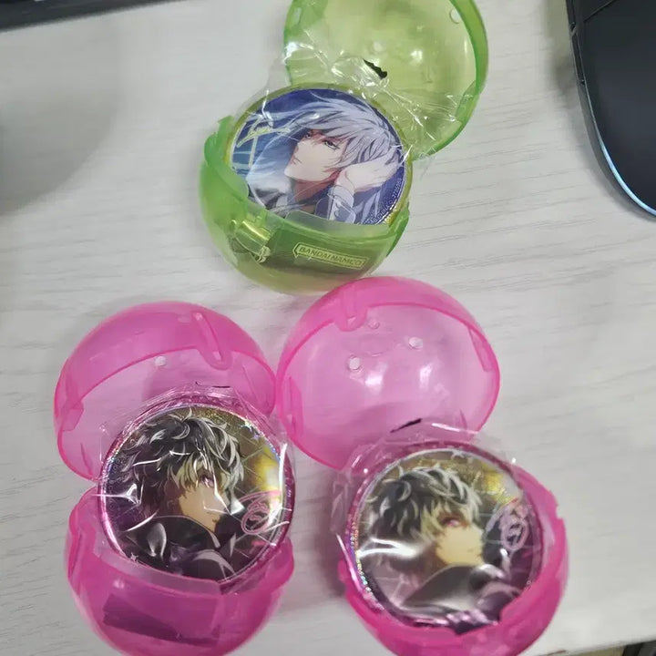 [BUNJANG] IDOLiSH7 Re:vale Yuki Momo Capsule Gacha Badges Bundle Set / 아이나나 리바레 유키 모모 캡슐 가챠 캔뱃지 일괄