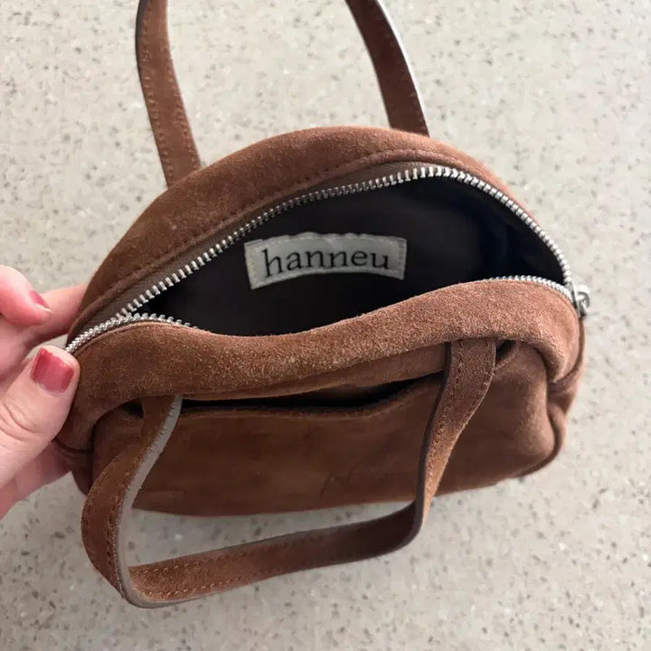 [BUNJANG] Hanneu Half Mini Tote Bag Suede / 한느 하프 미니 토트백 스웨이드