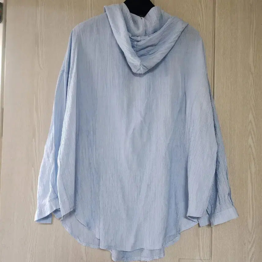 [SOLD OUT] 하늘색 후드 셔츠