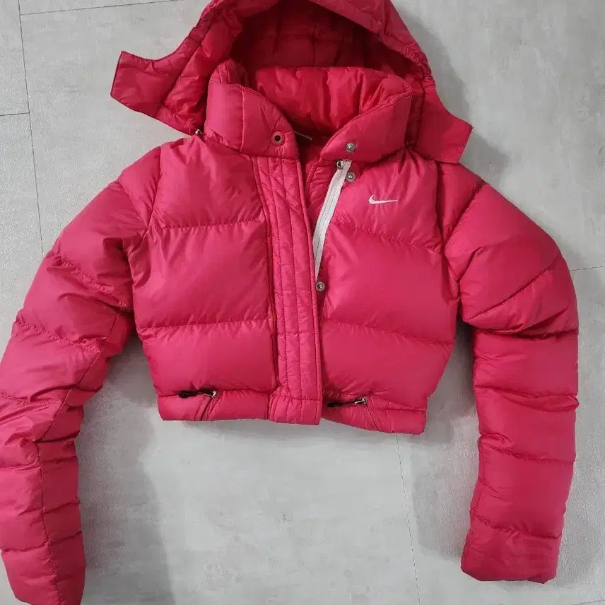 [BUNJANG] Nike Hot Pink Cropped Padded Jumper / 나이키 핫핑크 크롭 패딩 점퍼