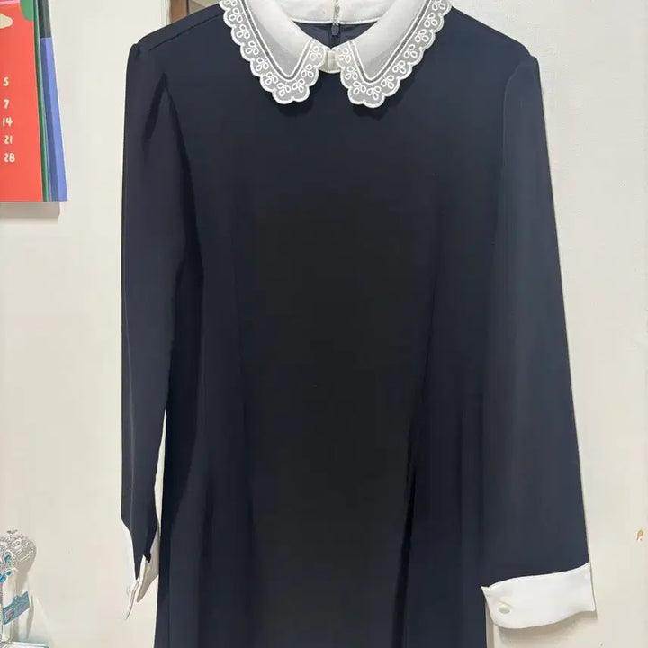 [BUNJANG] Black Mini Dress with Lace Detail / 검정 카라 미니원피스
