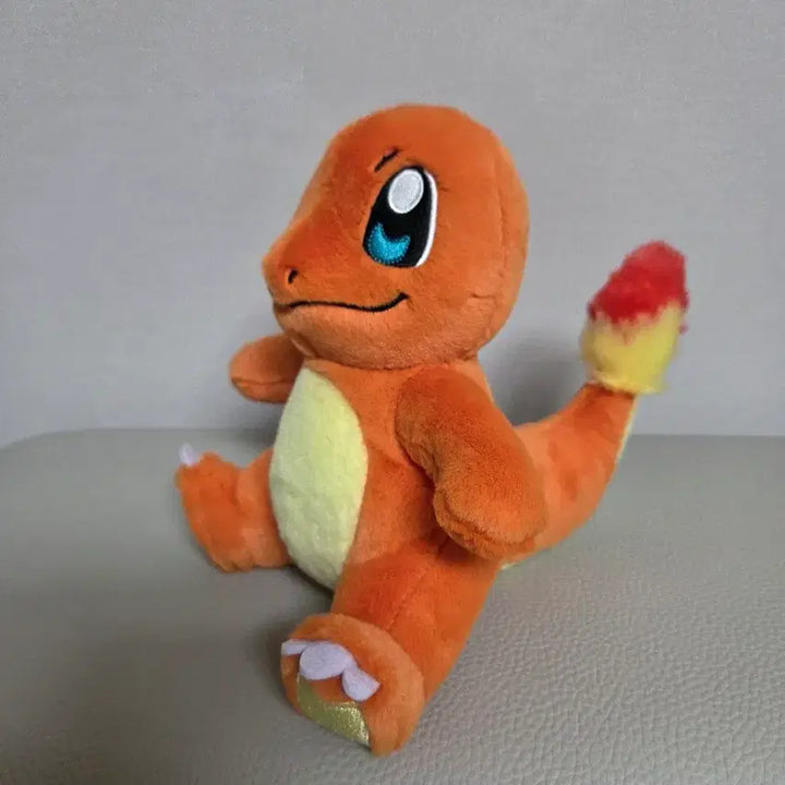 [BUNJANG] Pokemon Charmander Plush Toy 20cm / 포켓몬스터 파이리 인형 정품 새상품