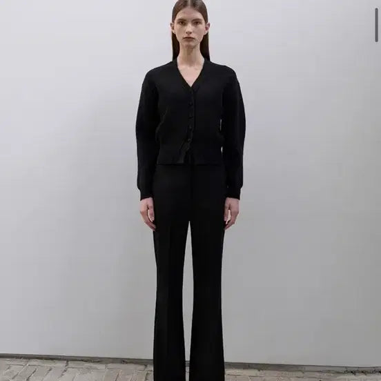 [BUNJANG] Woohee Twill Bootcut Slacks - Black / 우이 트윌 부츠컷 슬랙스 블랙