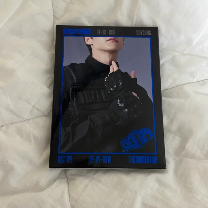 [BUNJANG] NCT 127 Doyoung Momentum Postcard / NCT 127 도영 모멘텀 엽서 팔아요 덤도 드려요
