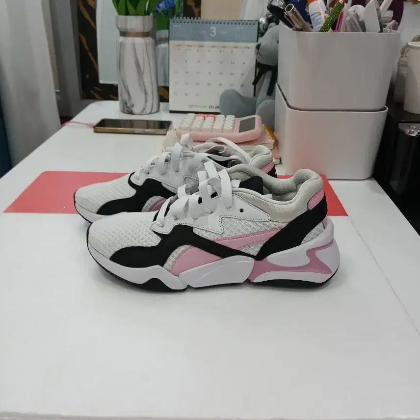 [BUNJANG] Puma NOVA 90s Retro Sneakers Pink 225 / 퓨마 NOVA 90s 레트로 운동화 핑크 225.사용감없으ㅁ