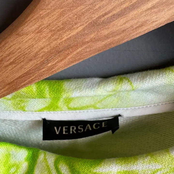 [BUNJANG] Versace Green Tie-Dye Sweatshirt / 지아니 베르사체 그린 타이 다이 맨투맨