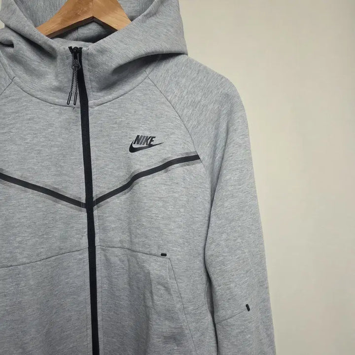 [SOLD OUT] [NIKE] 여성 테크팩 트레이닝 후드집업 XL