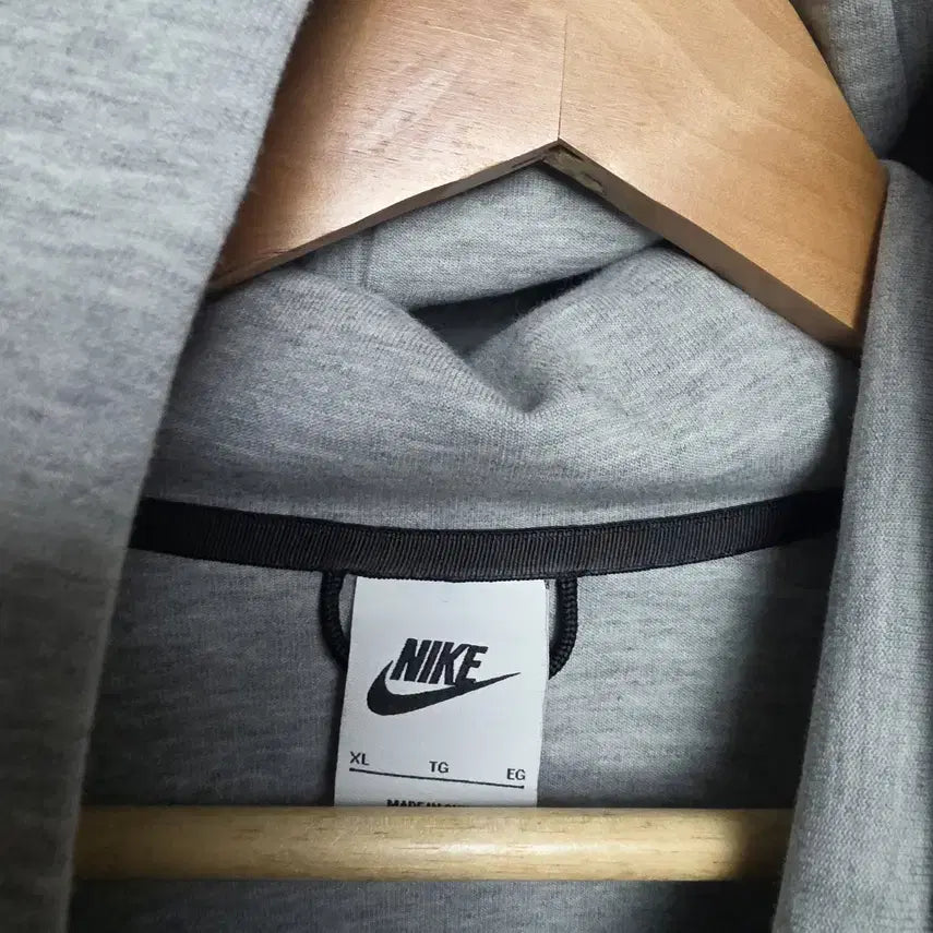 [SOLD OUT] [NIKE] 여성 테크팩 트레이닝 후드집업 XL