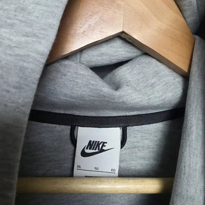 [SOLD OUT] [NIKE] 여성 테크팩 트레이닝 후드집업 XL