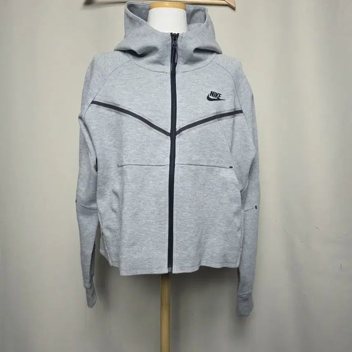 [SOLD OUT] [NIKE] 여성 테크팩 트레이닝 후드집업 XL