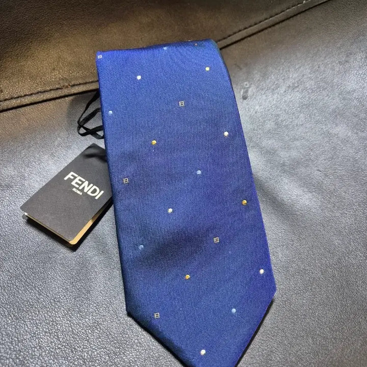 [BUNJANG] Fendi FF Logo Navy Blue Silk Tie / 펜디 넥타이  FF 로고 블루 넥타이