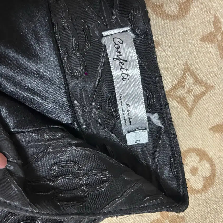[SOLD OUT] 컨페티 스커트 S /수입의류