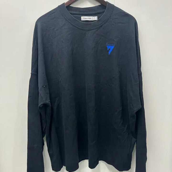 [BUNJANG] Calvin Klein Black Long Sleeve T-shirt / [만원 아라비아빈티지]캘빈클라인 블랙 긴팔티 105