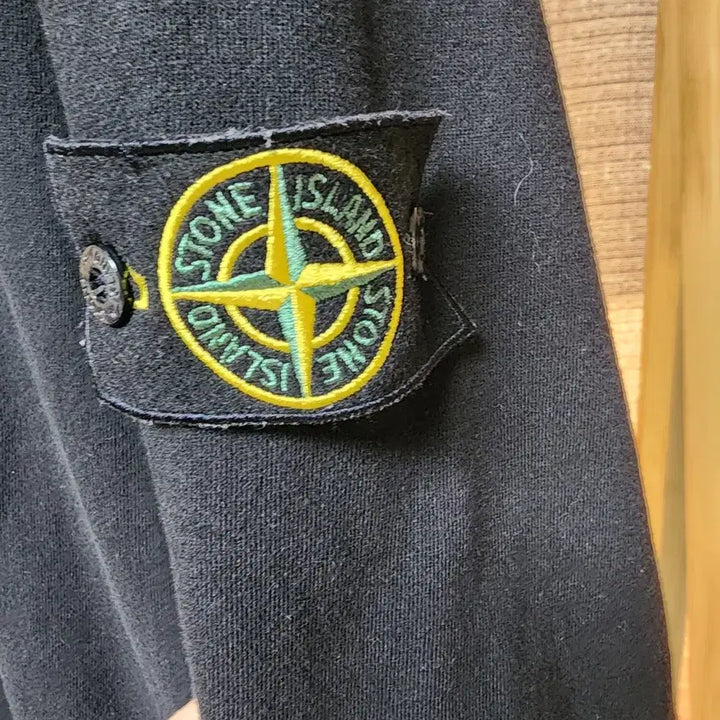 [BUNJANG] Stone Island Crew Neck Sweatshirt - Men&