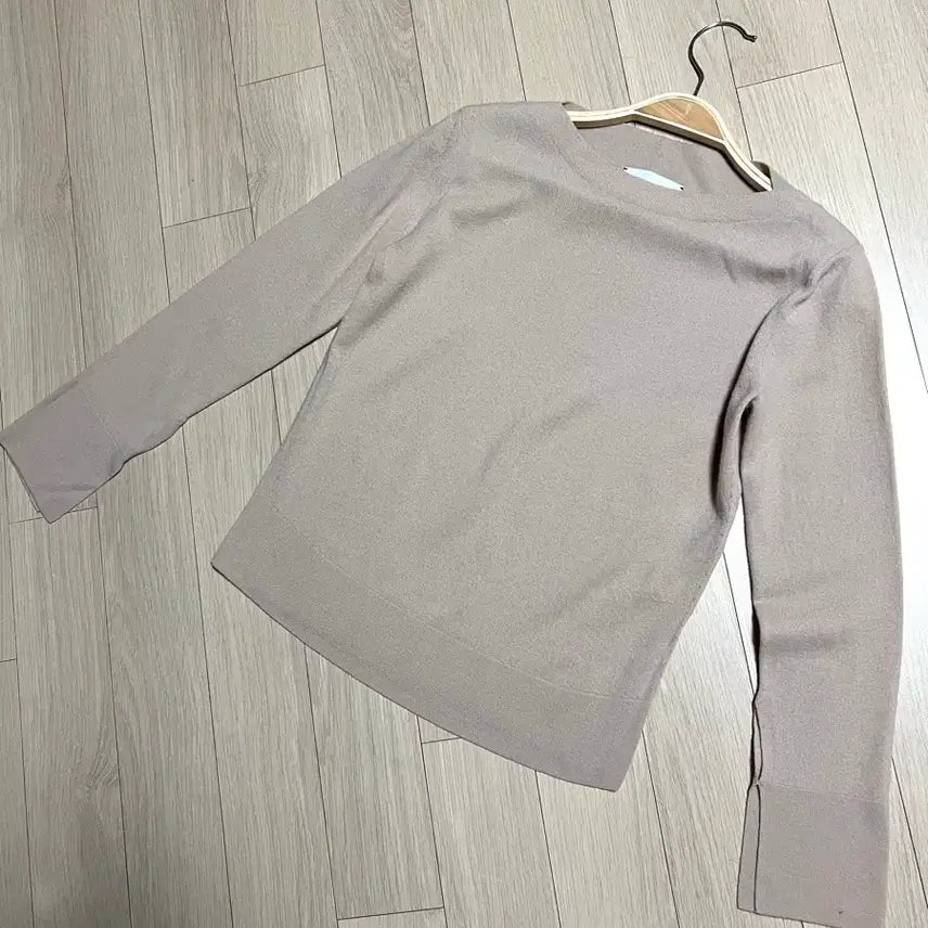 [BUNJANG] LATT by Hansome Wool 100% Slit Sleeve Knit T-shirt Beige / 한섬 래트바이티 LATT 울100% 소매 트임 니트 티셔츠 입술넥 베이지