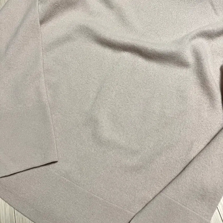 [BUNJANG] LATT by Hansome Wool 100% Slit Sleeve Knit T-shirt Beige / 한섬 래트바이티 LATT 울100% 소매 트임 니트 티셔츠 입술넥 베이지