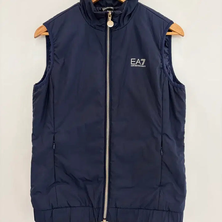 [BUNJANG] EA7 Emporio Armani Navy Padded Vest / EA7 엠포리오 아르마니 네이비 패딩 조끼