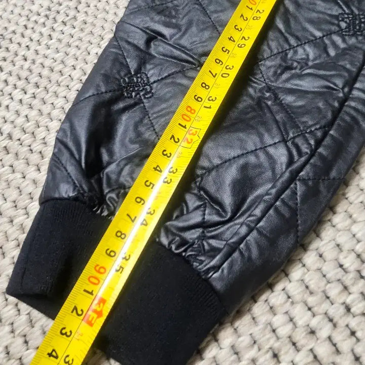 [SOLD OUT] 타임 퀼팅 누빔 바지 블랙 61-90