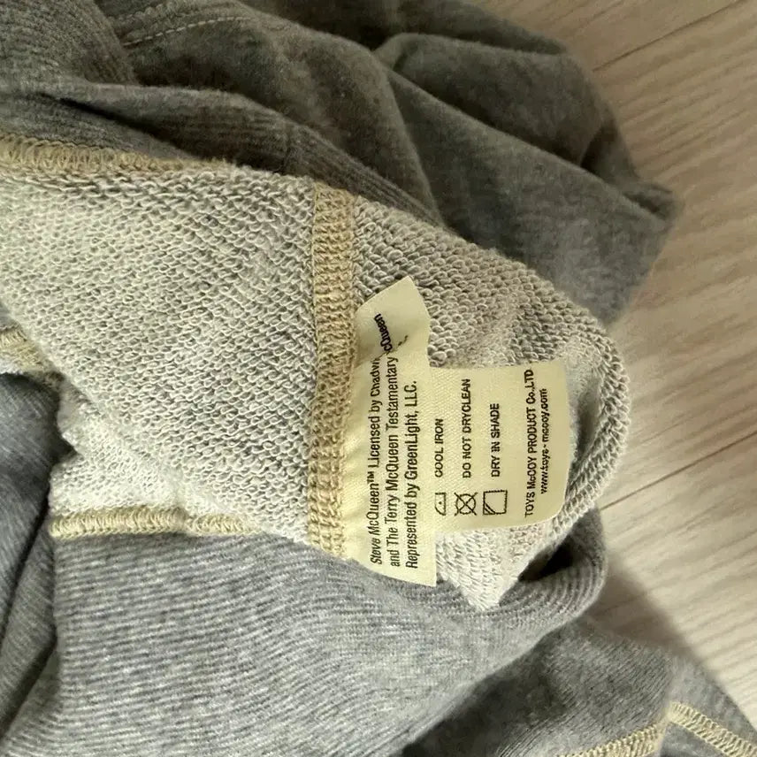 [BUNJANG] Toys McCoy Sweatshirt / 토이즈맥코이 스웻셔츠