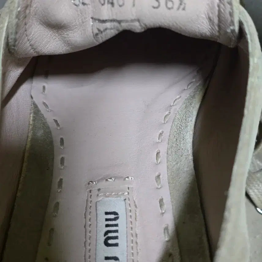 [BUNJANG] Miu Miu Studded Suede Sneakers / 미우미우 스터드 스웨이드 스니커즈