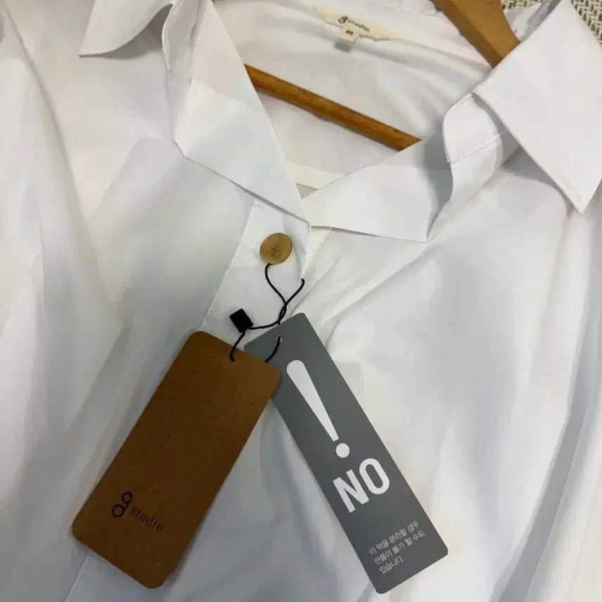 [SOLD OUT] g studio 화이트 셔츠 66