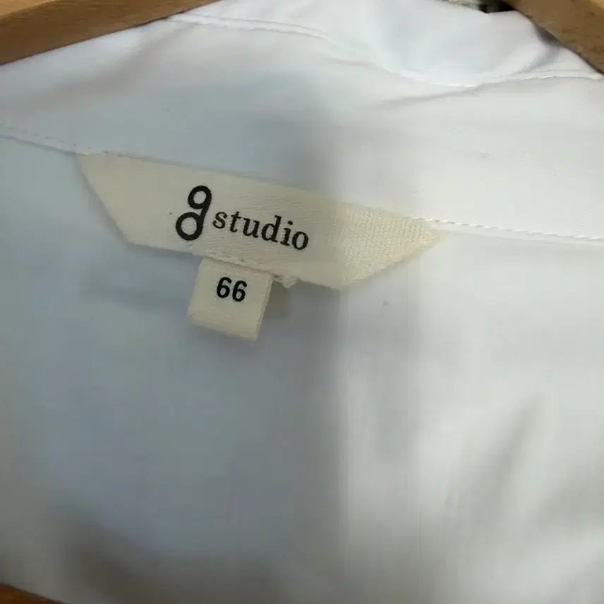 [SOLD OUT] g studio 화이트 셔츠 66