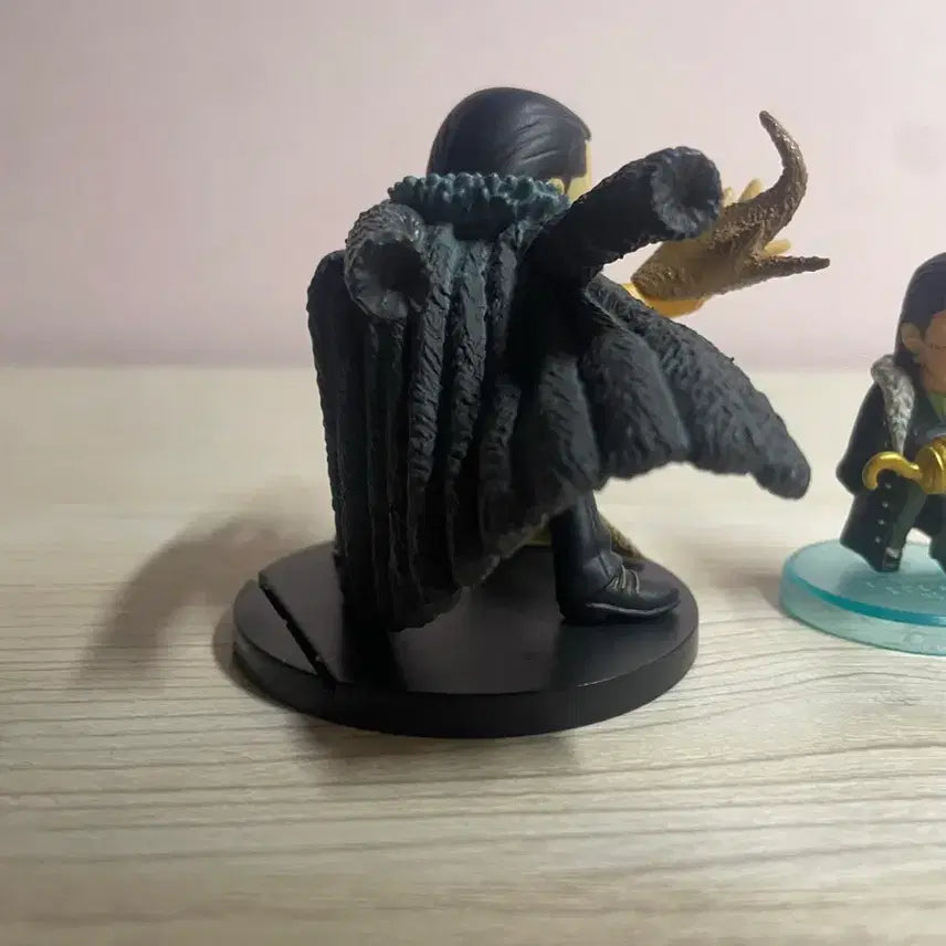 [BUNJANG] One Piece Crocodile Figure 2-Piece Set / (일괄)원피스 크로커다일 피규어 2종 세트 판매합니다