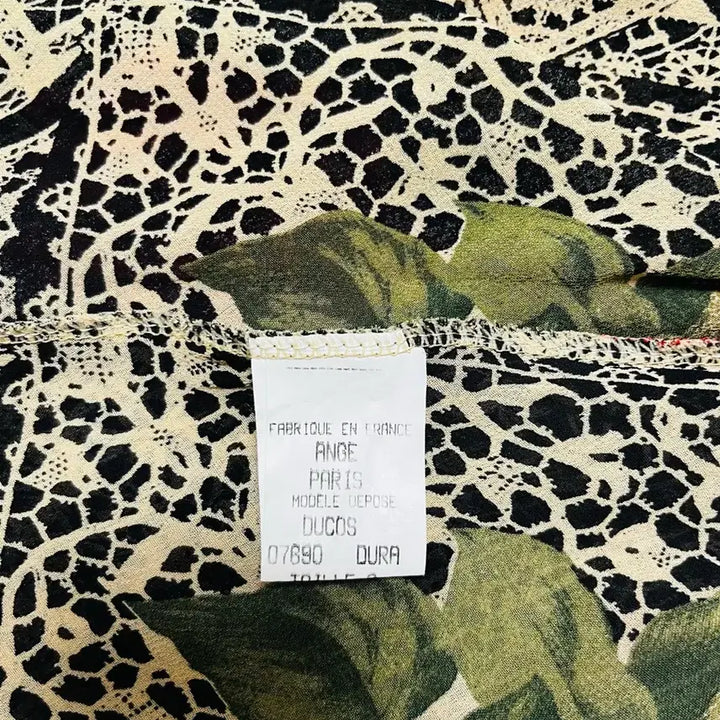 [BUNJANG] Rose Pattern Lace Detail Sleeveless Top / 장미패턴 탑