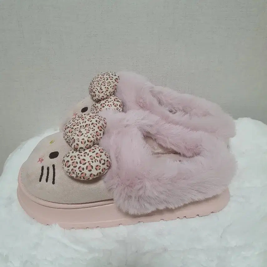 [SOLD OUT] 산리오 키티 어그 호피 털 슬리퍼 실내화