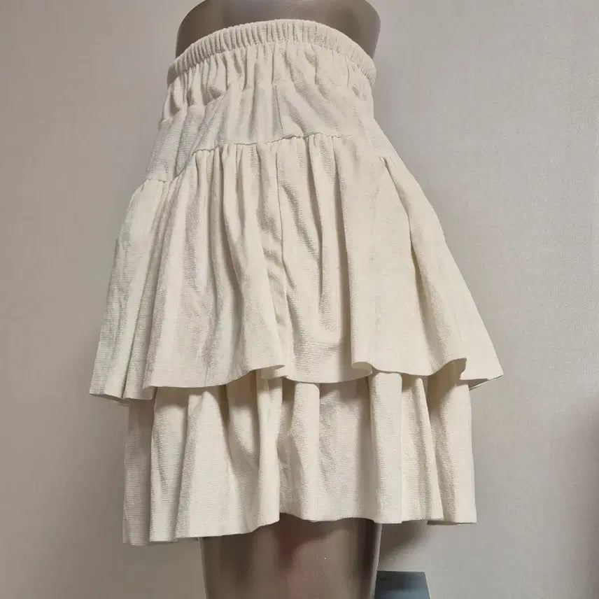 [BUNJANG] Ivory Ruffle Mini Skirt - Size S / 아이보리 캉캉 미니스커트 S