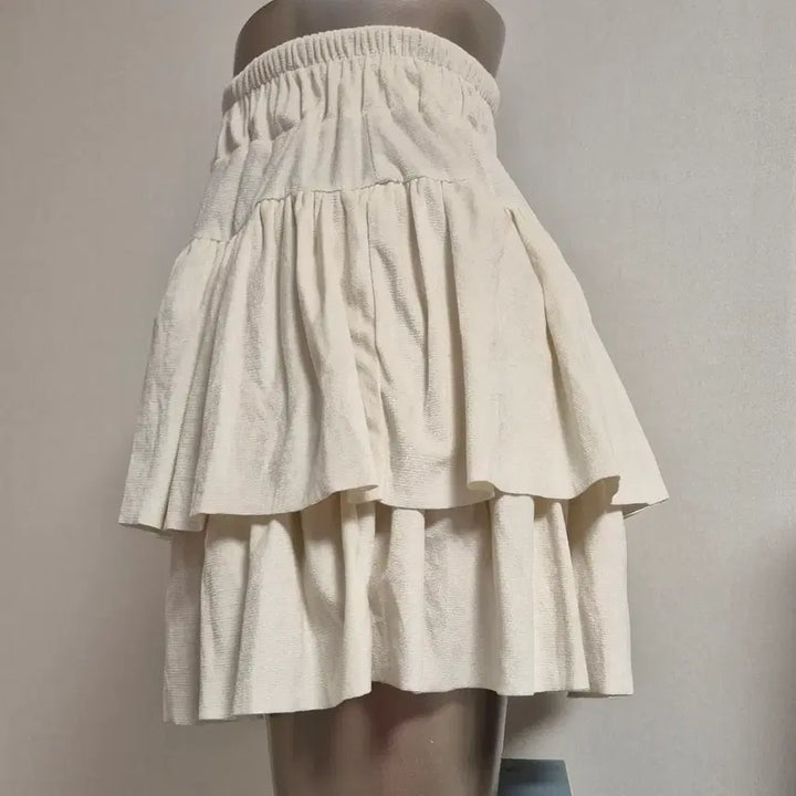[BUNJANG] Ivory Ruffle Mini Skirt - Size S / 아이보리 캉캉 미니스커트 S