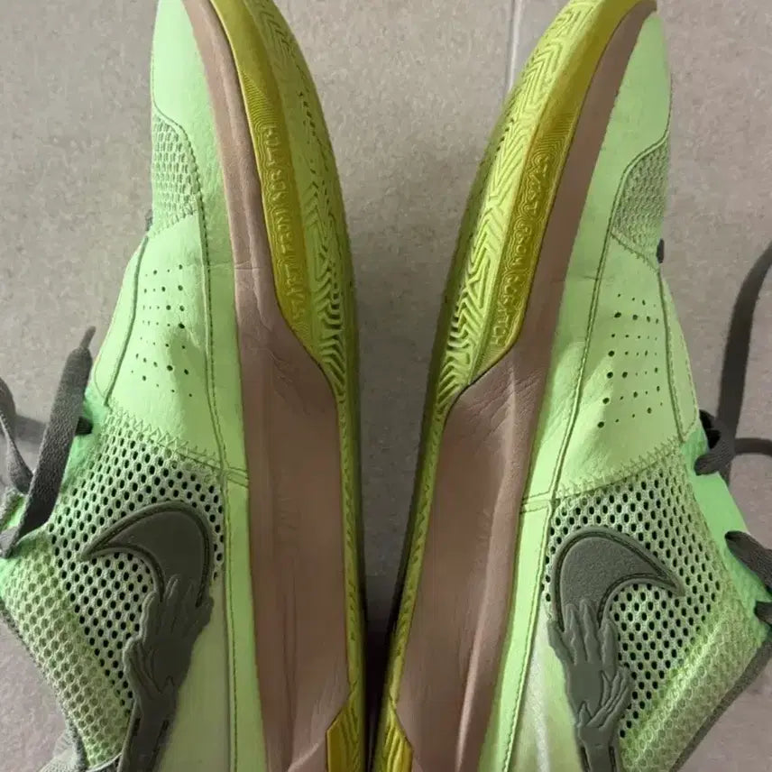 [BUNJANG] Ja Morant Halloween Edition Basketball Shoes / 자모란트 1 할로윈 275