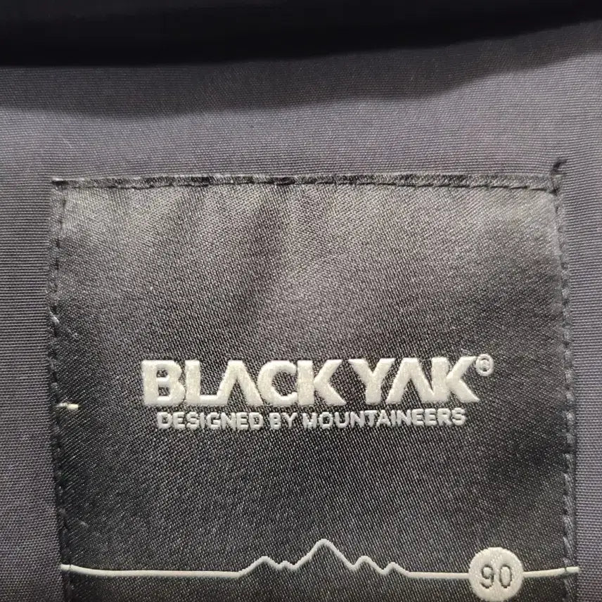 [BUNJANG] Black Yak Team Padded Vest / 블랙야크 팀 패딩 조끼 블랙