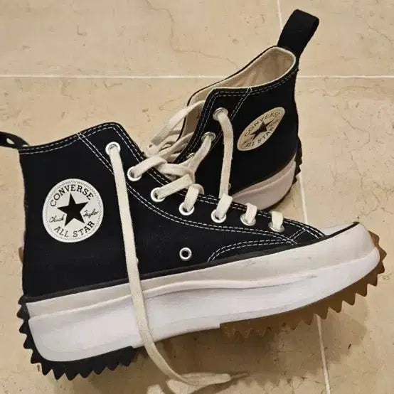 [SOLD OUT] 컨버스 런스타 하이크 블랙 하이 스니커즈235