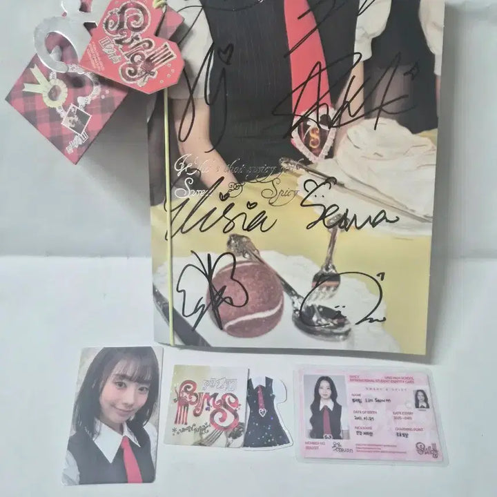 [BUNJANG] UNIS 2nd Mini Album Signed CD / 유니스미니2집 싸인 민트급cd 올려봅니다