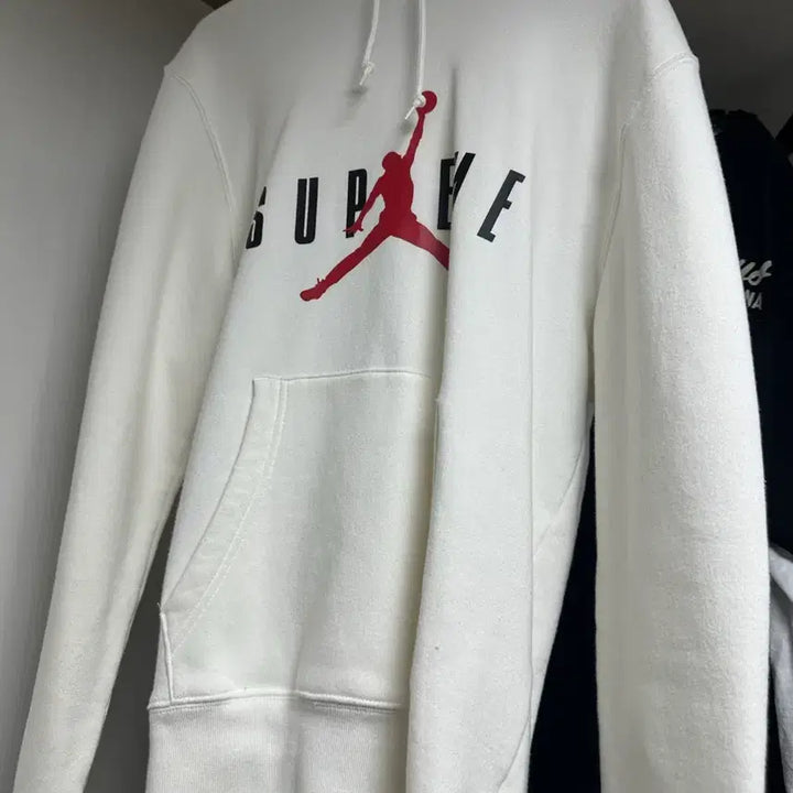 [BUNJANG] Supreme Jordan 15FW Hoodie White / 15fw 슈프림 조던 후드 화이트