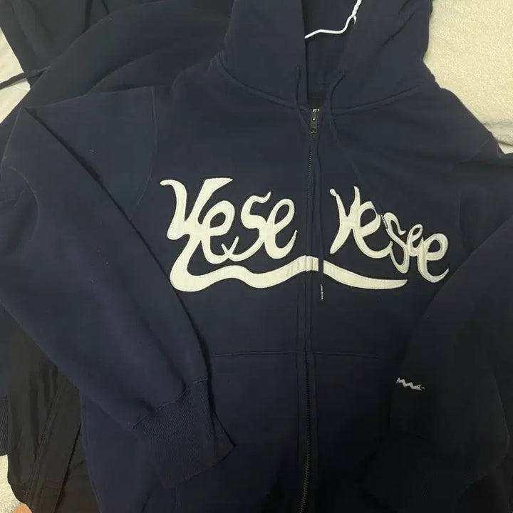 [SOLD OUT] 예스아이씨 후드집업 네이비 s