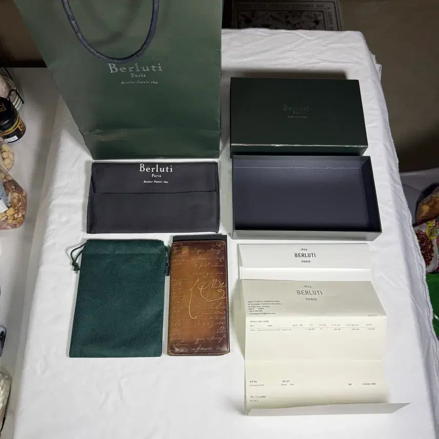 [BUNJANG] Berluti Santal Scritto Flap Long Wallet / [풀구성] 벨루티 상탈 스크리토 플랩 장지갑 135277