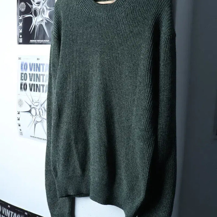 [BUNJANG] KIMUUE Knit Green Solid Sweater / (M-L) 키뮤어 니트 그린 무지 놈코어-1784E