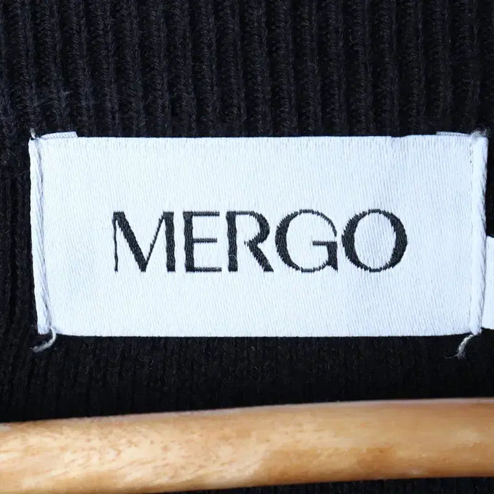 [BUNJANG] Mergo Knit Black Basic Sweater / (L-2XL) 메르고 니트 블랙 무지 놈코어-17850