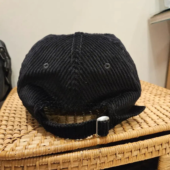 [SOLD OUT] 뉴에라 NY 코듀로이 볼캡 블랙