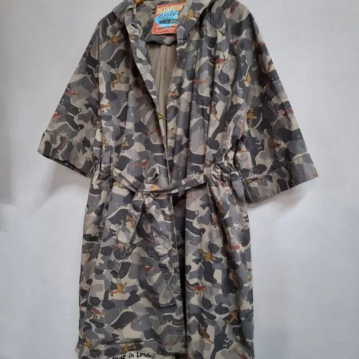 [BUNJANG] DIESELPUNK Camo Pattern 7-part Sleeve Hooded Coat / DIESELPUNK 카모 패턴 반팔 후드 7부 코트 free