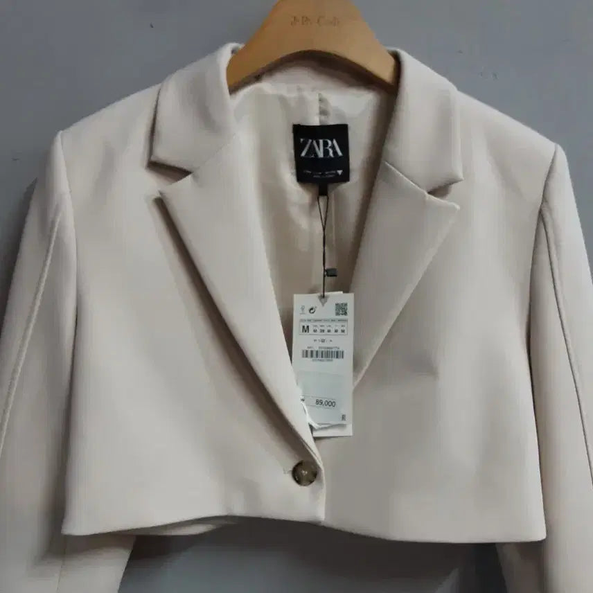 [BUNJANG] Zara Cropped Blazer Ivory M / 택새상품) 자라 크롭 블레이저 아이보리 M