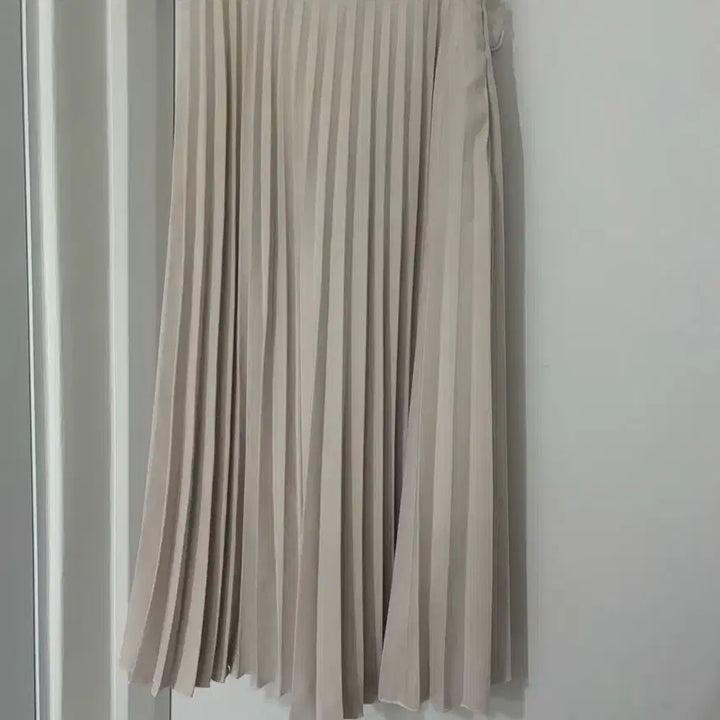 [BUNJANG] Pleated Skirt Beige Long Skirt / 플리츠 스커트 프리사이즈