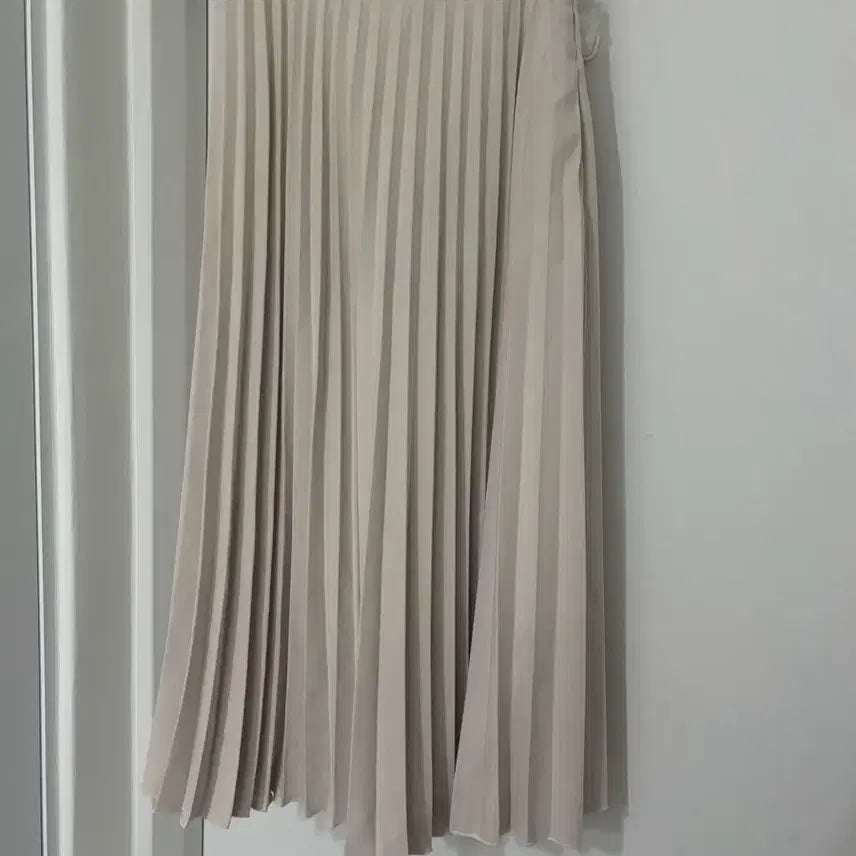 [BUNJANG] Pleated Skirt Beige Long Skirt / 플리츠 스커트 프리사이즈