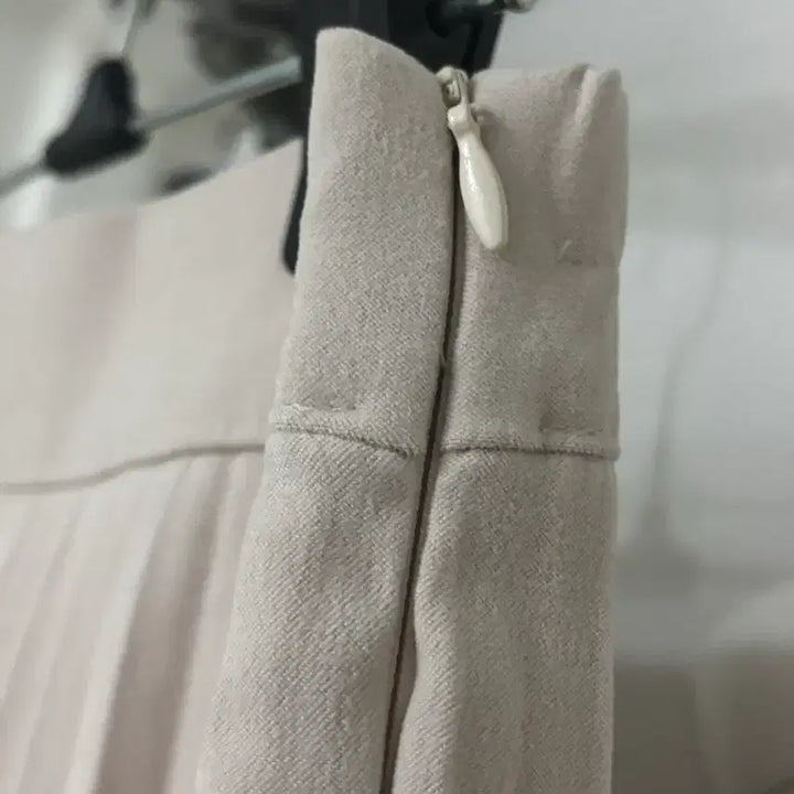 [BUNJANG] Pleated Skirt Beige Long Skirt / 플리츠 스커트 프리사이즈