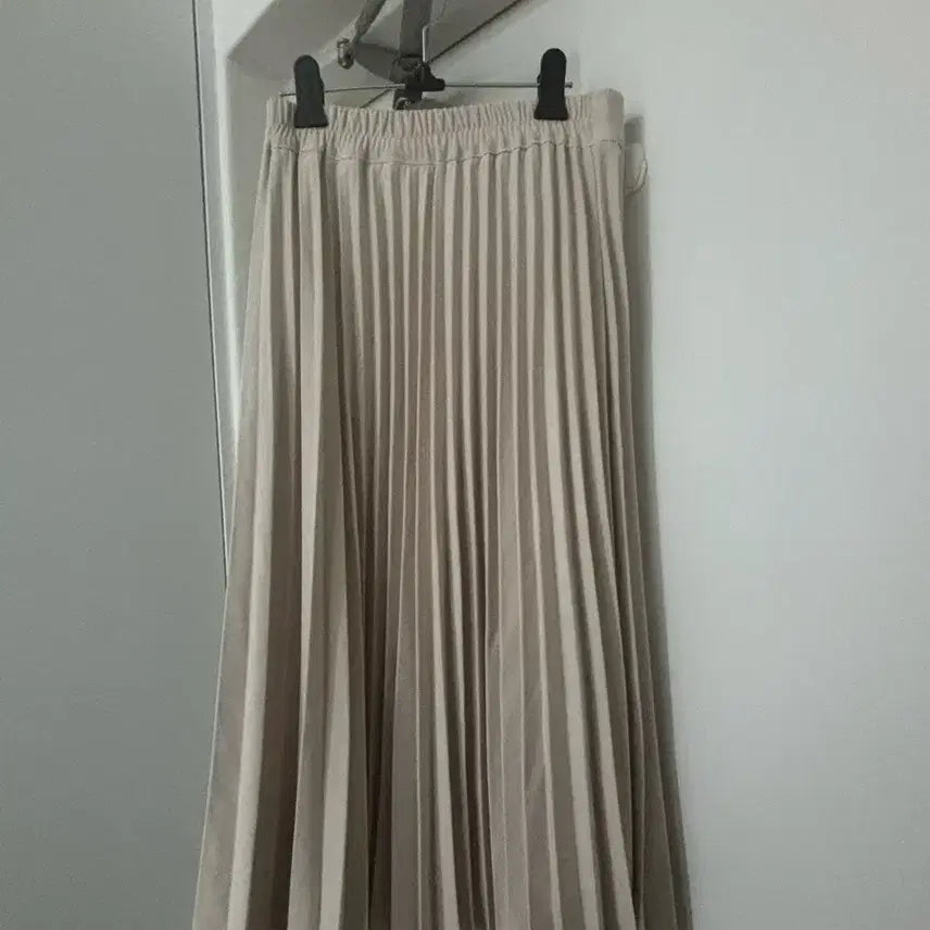 [BUNJANG] Pleated Skirt Beige Long Skirt / 플리츠 스커트 프리사이즈
