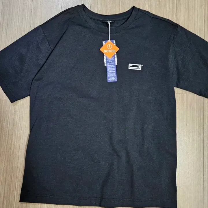 [BUNJANG] Fashionable T-shirts Bundle Set / 2세트)예쁜티 일괄